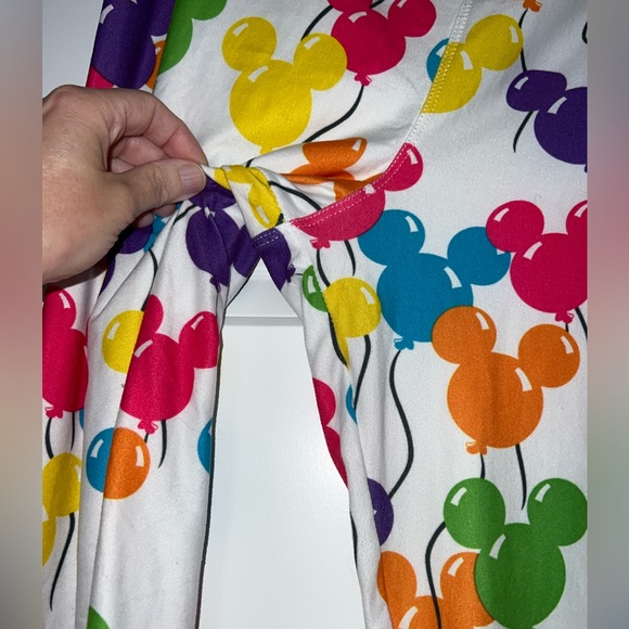 Disney Parks Meet me on Main street balloons matching t-shirt and leggings set L - Picture 6 of 9